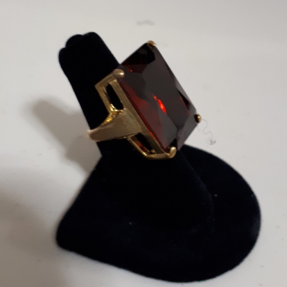 Ring - Picture 4 of 5